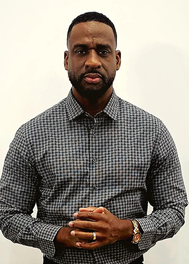 Junior Adusei, studio portrait